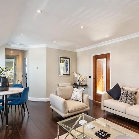 Weybridge - 2 Bed - Parking Διαμέρισμα Εξωτερικό φωτογραφία